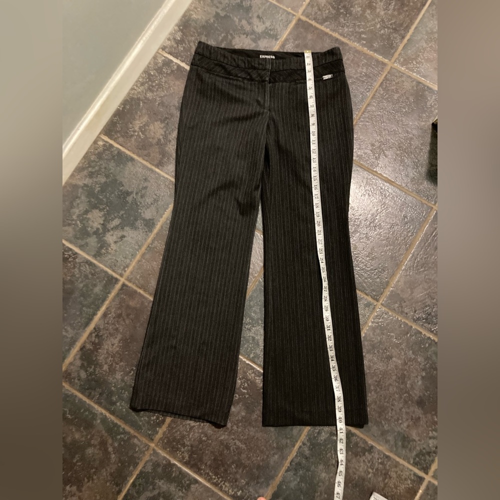 Express Editor Dark Grey Pinstriped Pants Size 8 - image 2